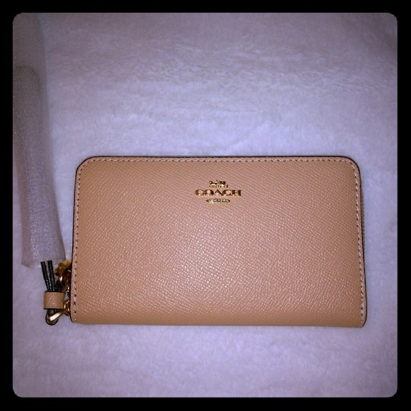 Coach Handbags - Coach wallet